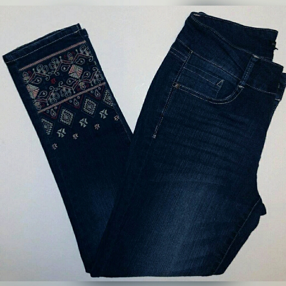Signature Studio Skinny Jeans with Embroidery SZ 4